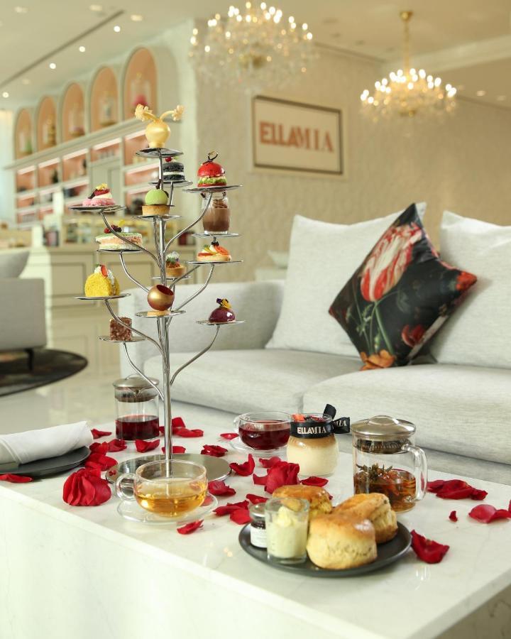 Mondrian Doha Hotel Exterior photo Afternoon tea at the Taj Mahal Palace, Mumbai